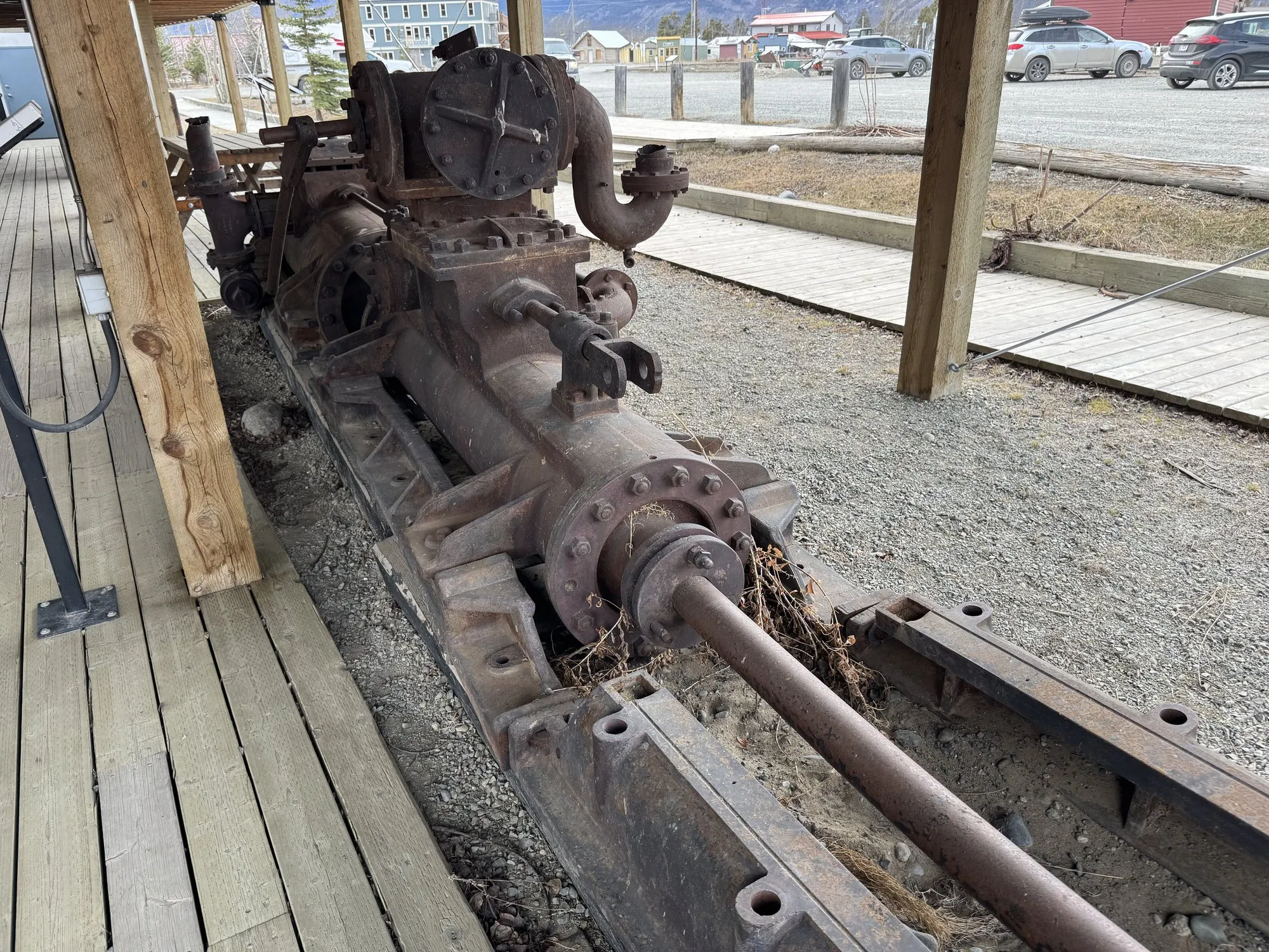 Starboard engine seen along its length from the cylinder end