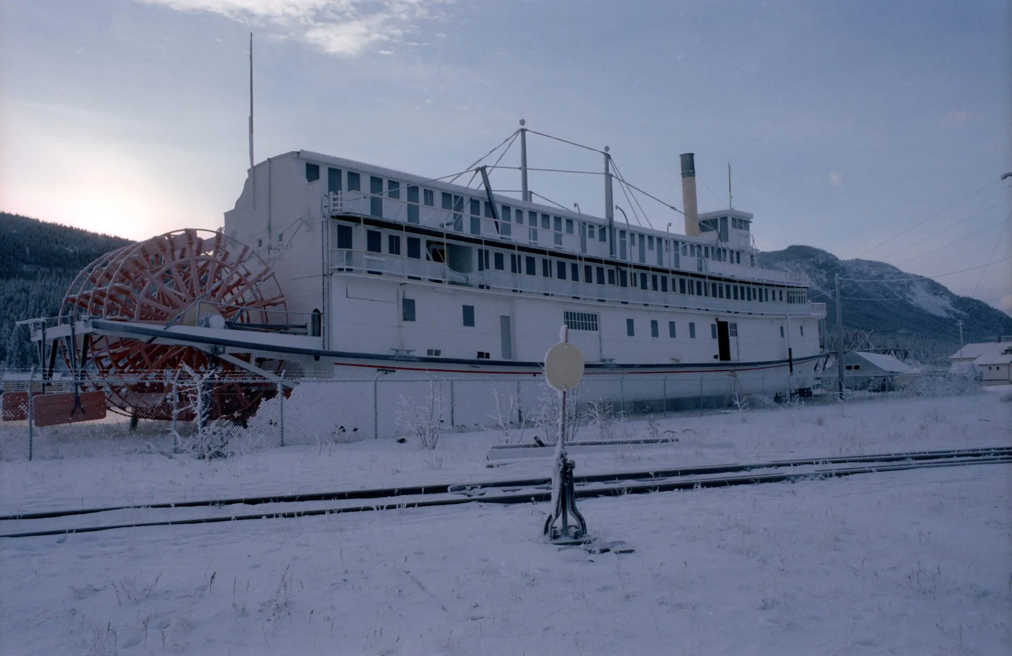 Stern quarter in winter