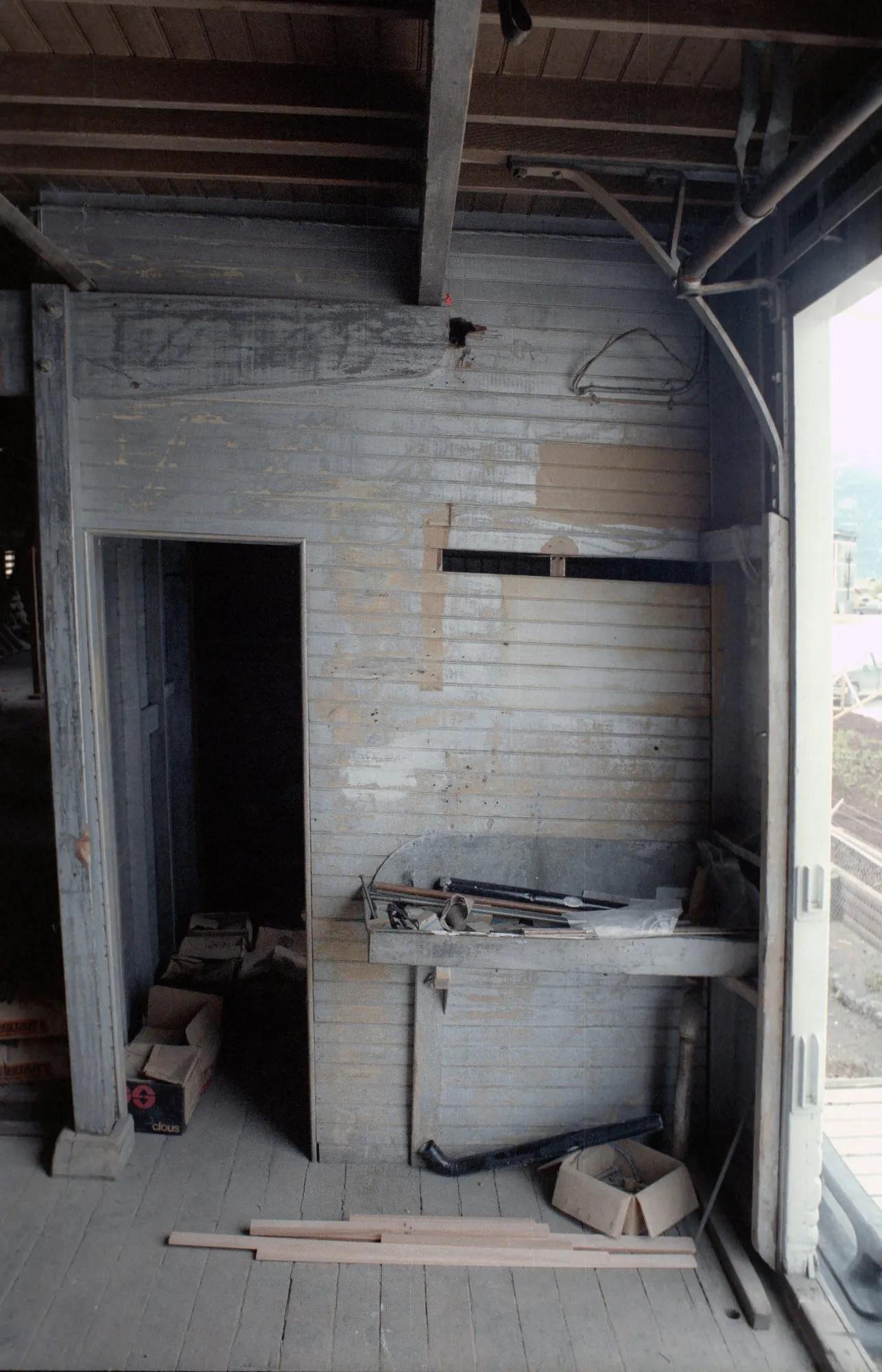 Interior doorway and partition
